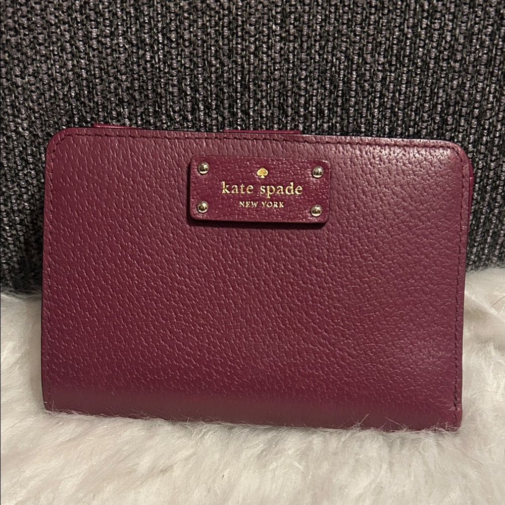 Kate Spade Plum Leather Wallet, EUC